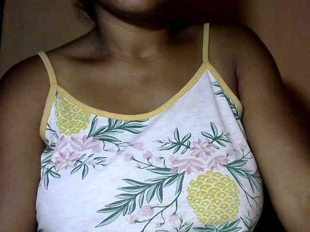 CAROLE71 webcam
