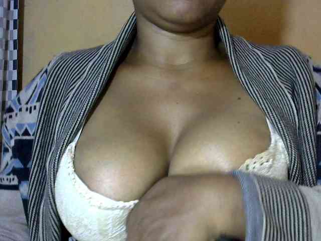 CAROLE71 webcam