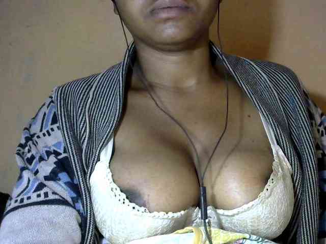 CAROLE71 webcam