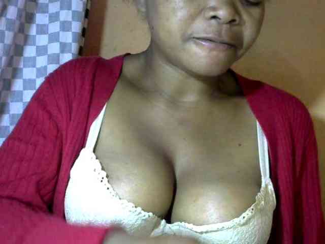 CAROLE71 webcam