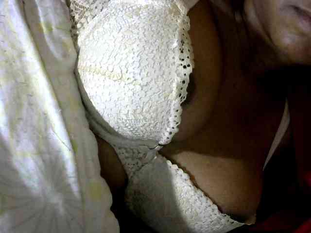 CAROLE71 webcam