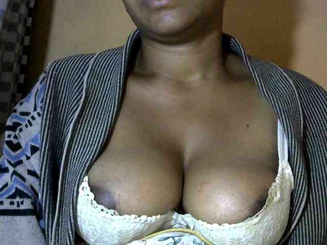 CAROLE71 webcam