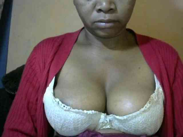 CAROLE71 webcam