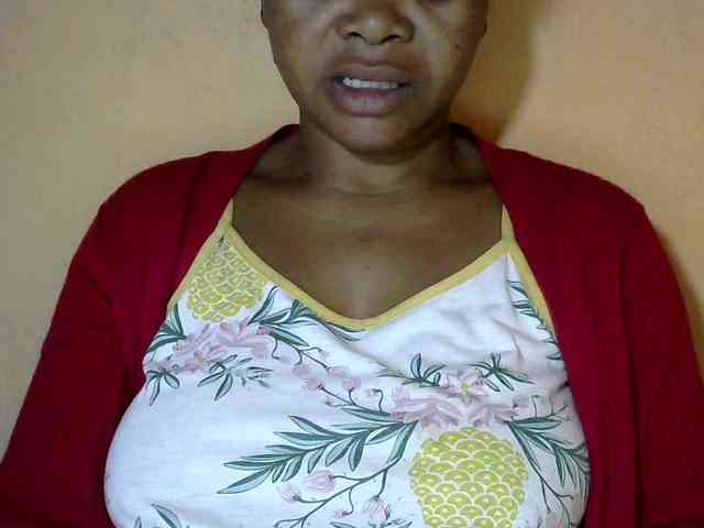 CAROLE71 webcam