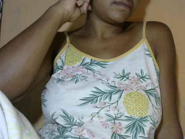 CAROLE71 webcam