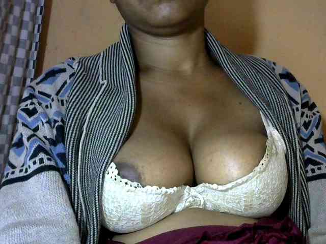 CAROLE71 webcam