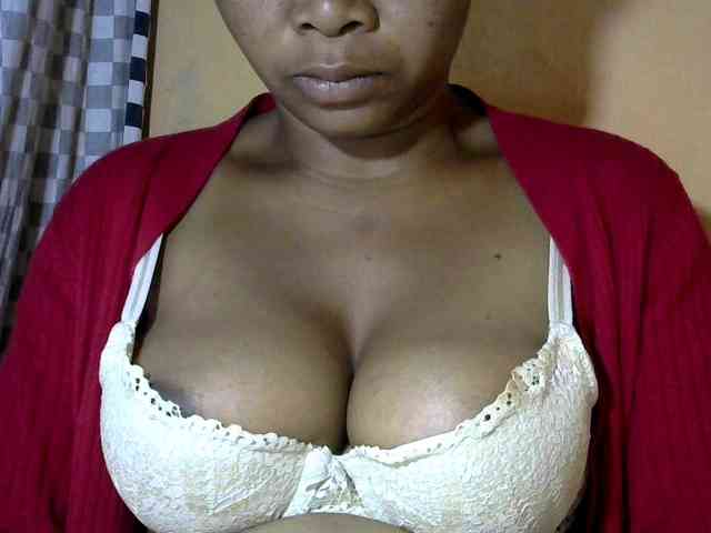 CAROLE71 webcam