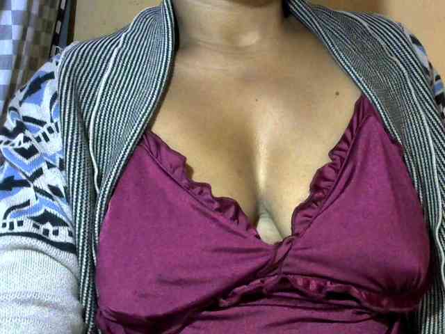 CAROLE71 webcam