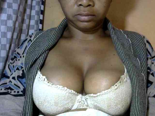 CAROLE71 webcam