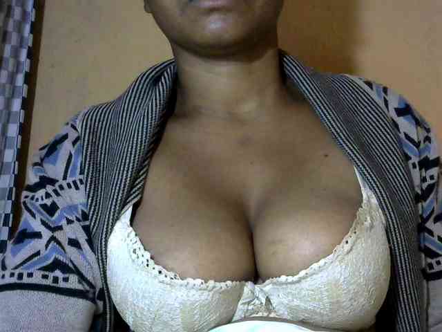 CAROLE71 webcam