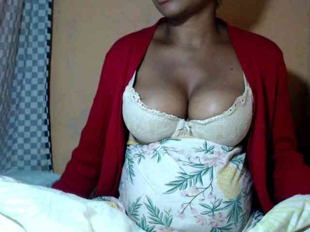 CAROLE71 webcam