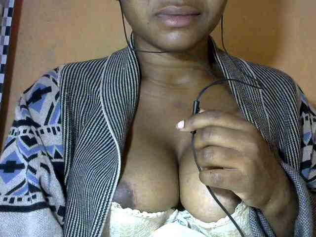 CAROLE71 webcam