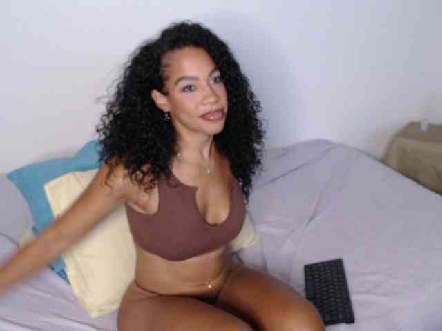 Krystal-Anderson webcam