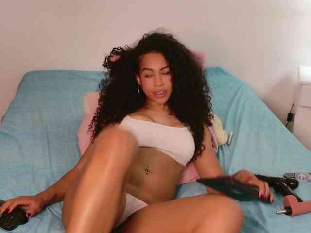 Krystal-Anderson webcam