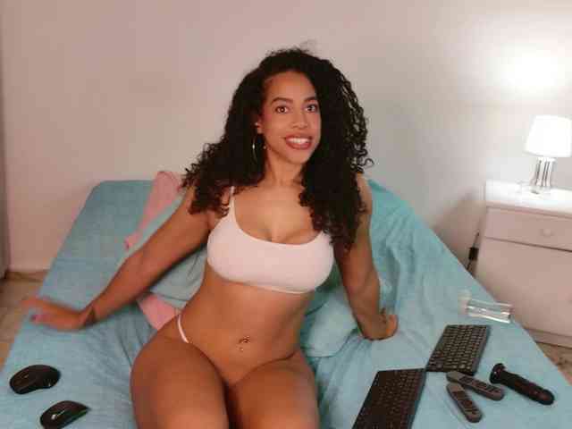 Krystal-Anderson webcam