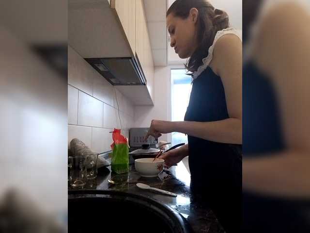 Bogina2's BongaCams show and profile