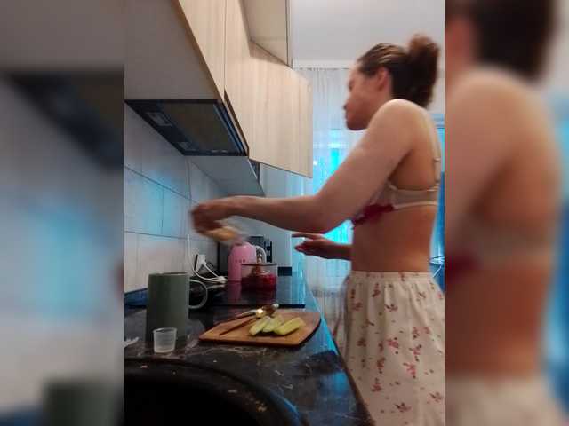 Bogina2's BongaCams show and profile