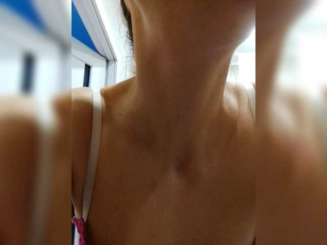 Bogina2's BongaCams show and profile