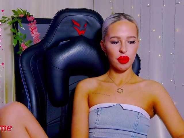  Alex-Coker chat room