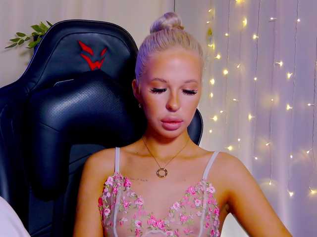Alex-Coker webcam