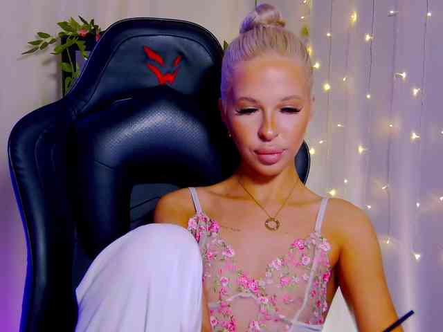 Alex-Coker webcam