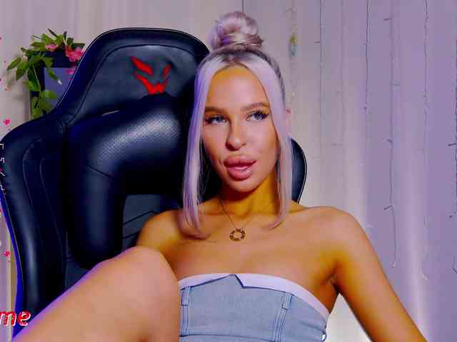 Alex-Coker webcam