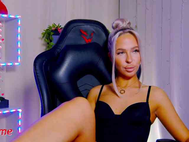 Alex-Coker webcam