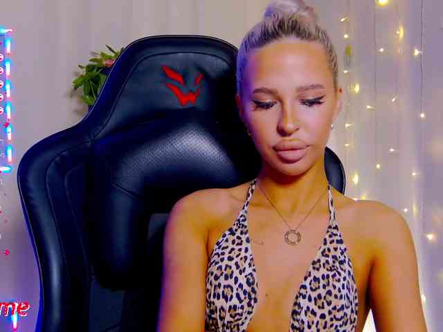 Alex-Coker webcam