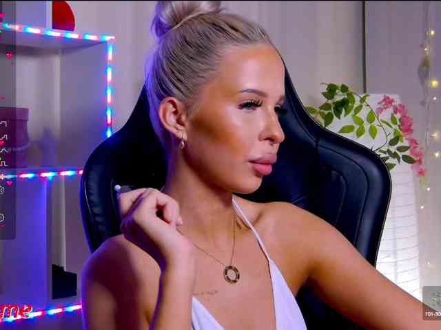 Alex-Coker webcam