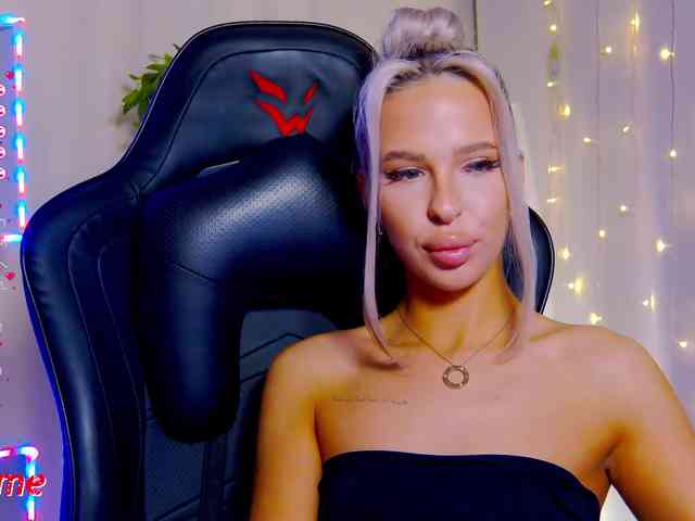 Alex-Coker webcam