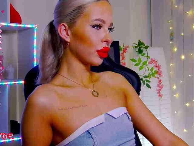 Alex-Coker webcam