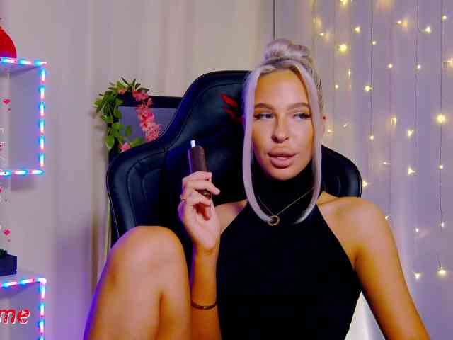 Alex-Coker webcam
