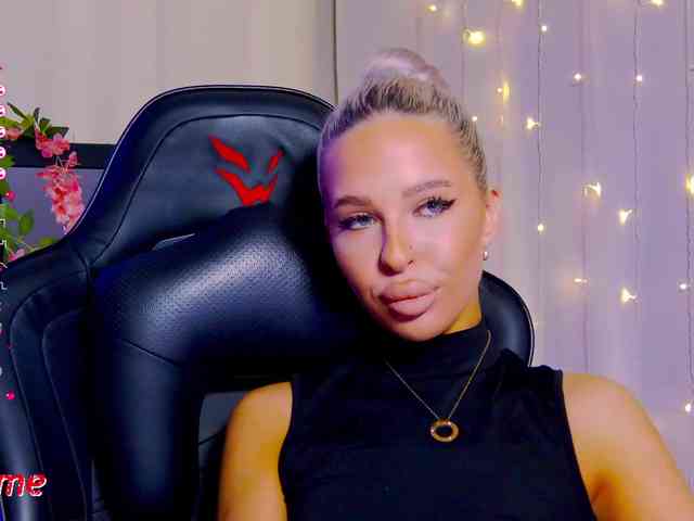 Alex-Coker webcam