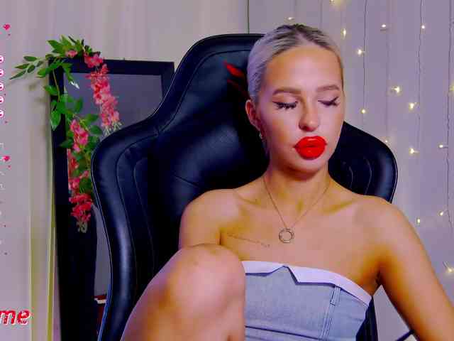 Alex-Coker webcam