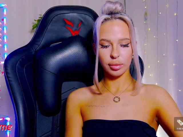 Alex-Coker webcam
