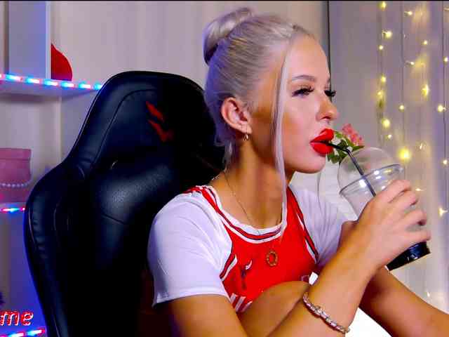 Alex-Coker webcam