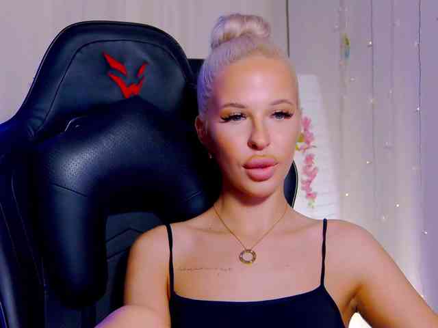 Alex-Coker webcam