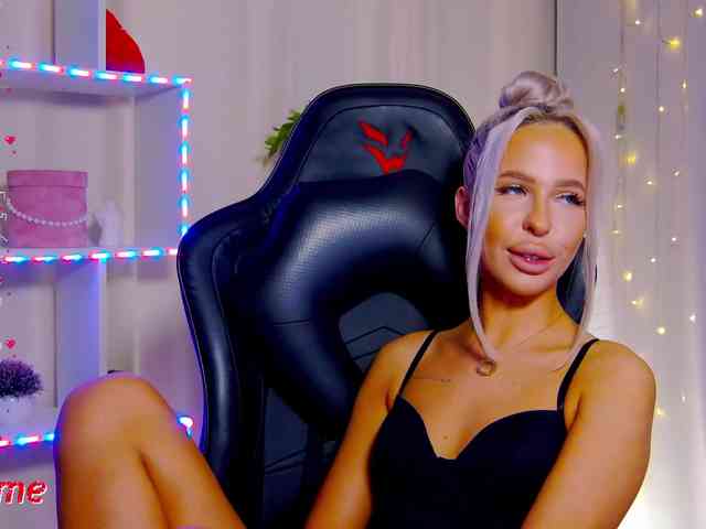 Alex-Coker webcam