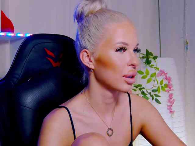 Alex-Coker webcam