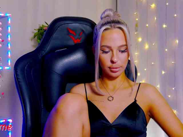 Alex-Coker webcam