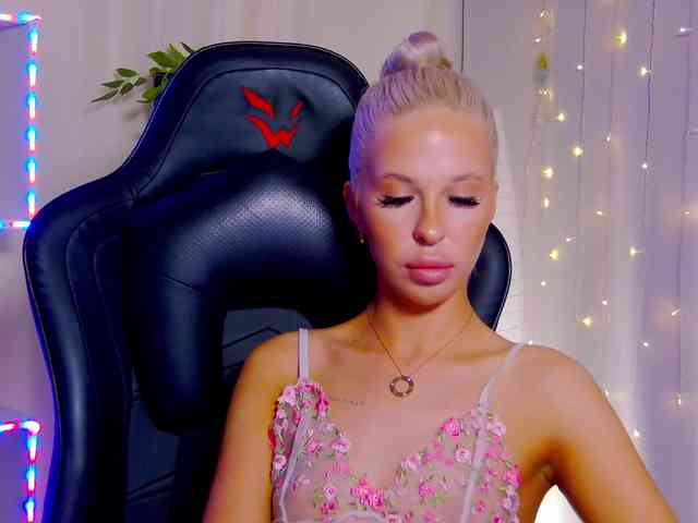 Alex-Coker webcam