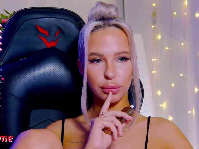 Alex-Coker webcam