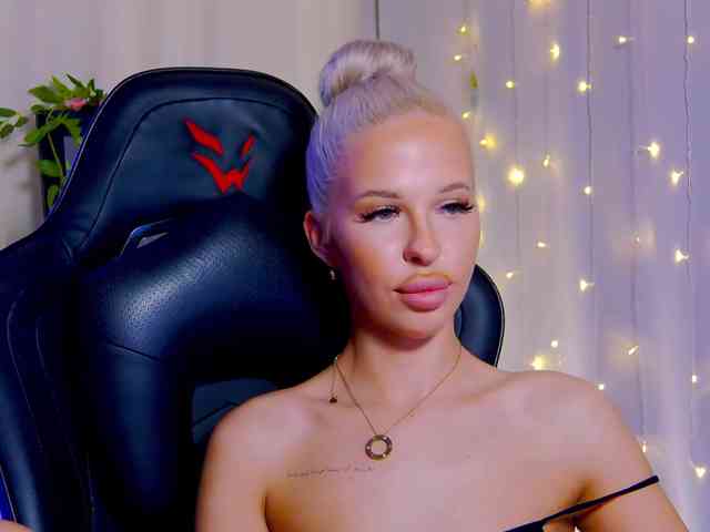 Alex-Coker webcam