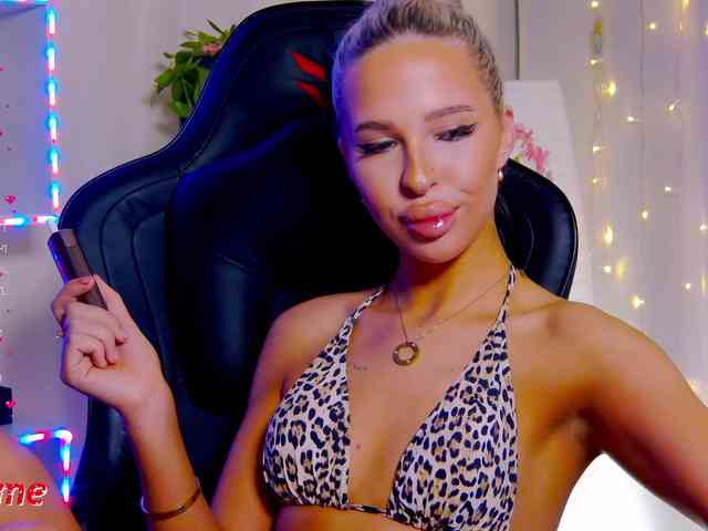 Alex-Coker webcam