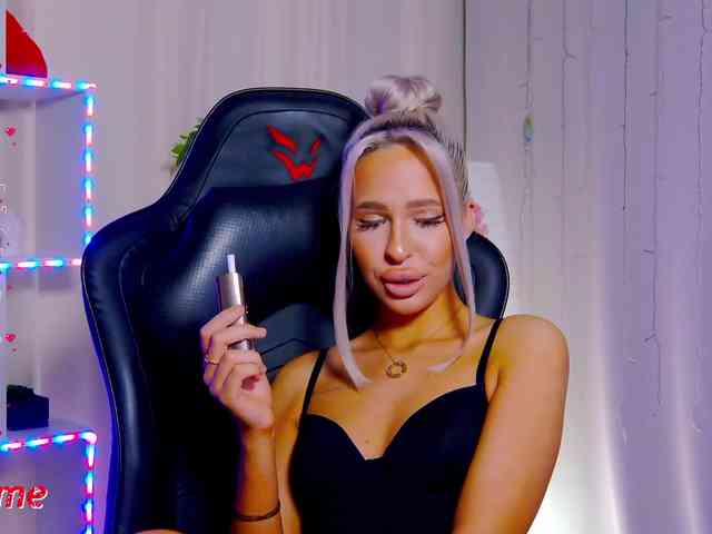 Alex-Coker webcam