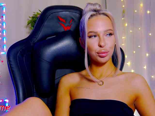 Alex-Coker webcam