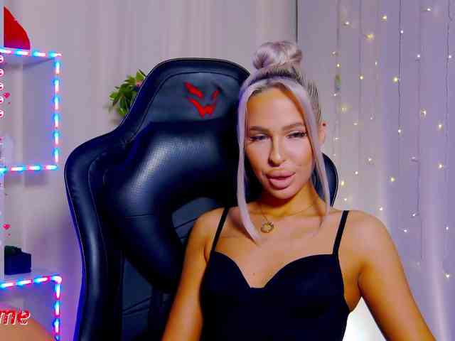 Alex-Coker webcam