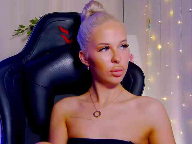 Alex-Coker webcam
