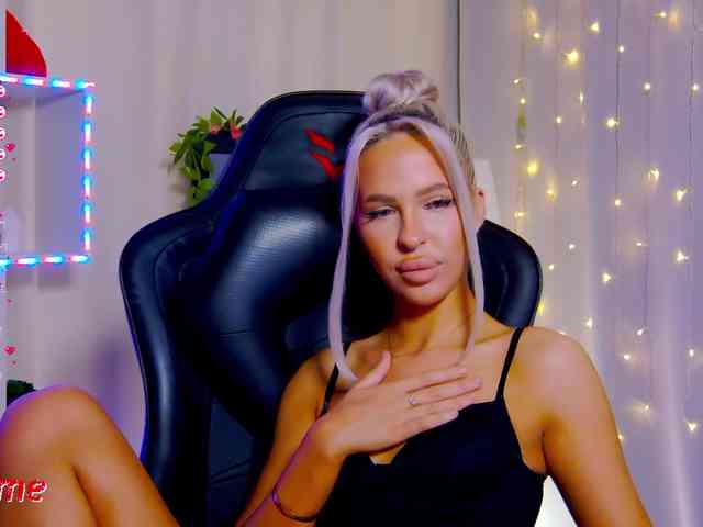 Alex-Coker webcam
