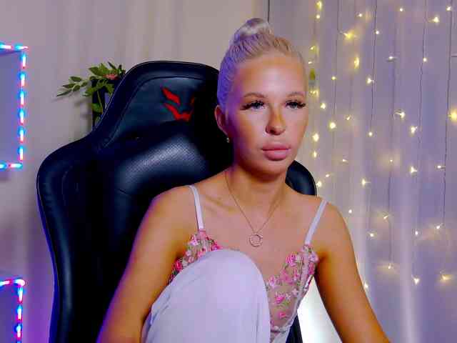 Alex-Coker webcam
